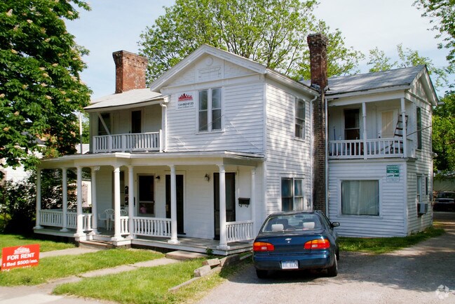 Foto del edificio - 113 E Cross St