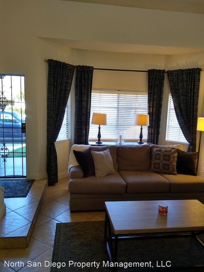 Foto del edificio - 3 br, 2 bath House - 4784 Mayflower Way