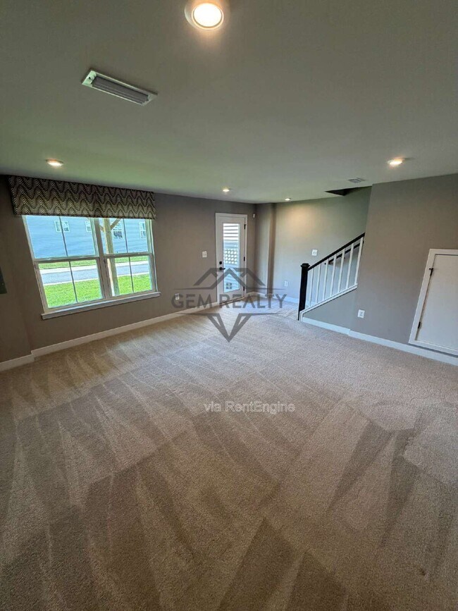 Foto del edificio - 8700 Stevenson Ln
