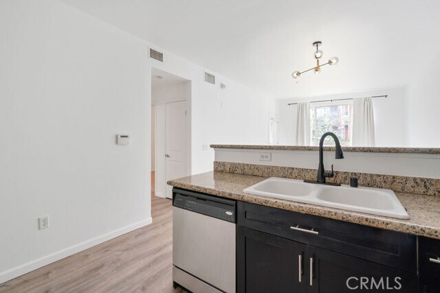 Building Photo - 100 S Alameda St