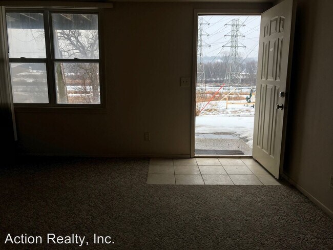 Building Photo - 1318 Ave B