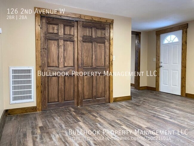 Building Photo - 126 2nd Ave W