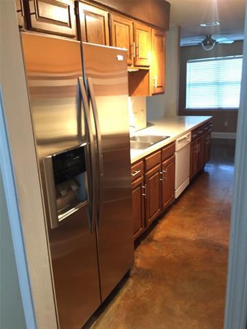 Building Photo - 2305 Honey Creek Ln