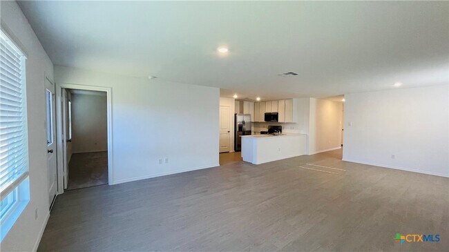 Foto del edificio - 1122 Campbellton Dr