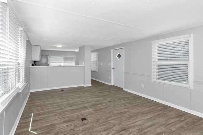 Foto del edificio - 415 W Limestone Rd