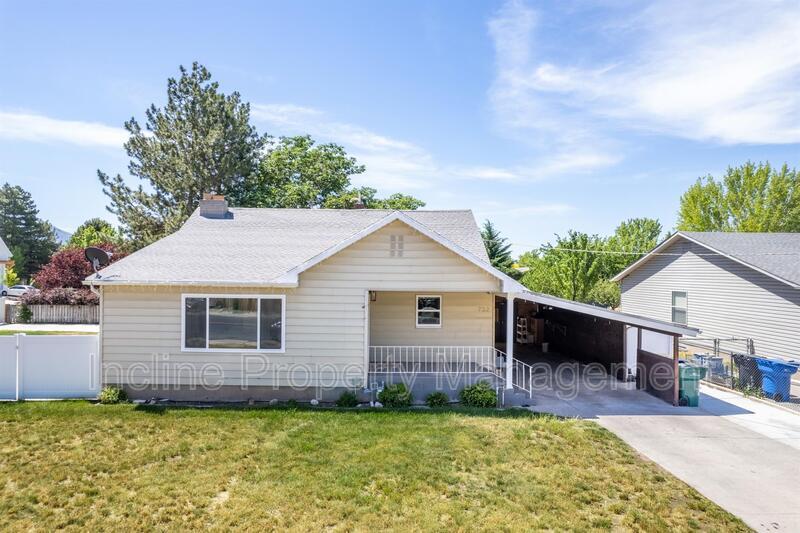 Primary Photo - 732 E 200 N St