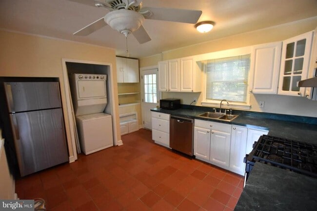 Foto del edificio - 10626 S Dunmoor Dr