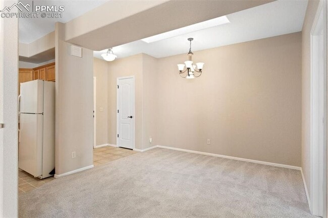 Building Photo - 2055 Montura View #204