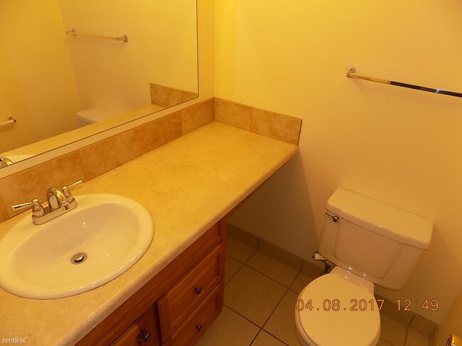 Foto del edificio - 2 br, 2 bath Condo - 45200 Keding St Apt 302