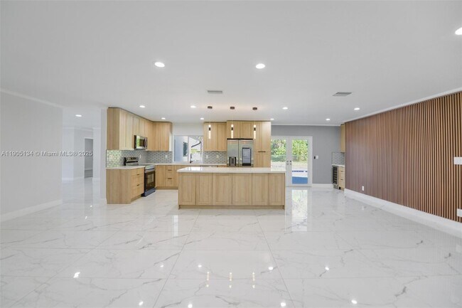 Foto del edificio - 11811 NW 5th Ct