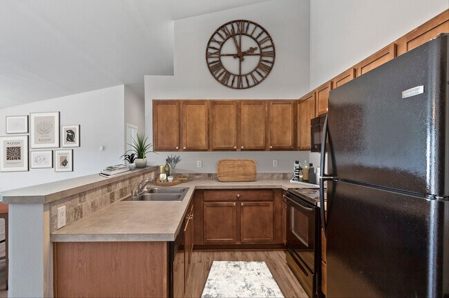 Building Photo - Bitterroot Lodge