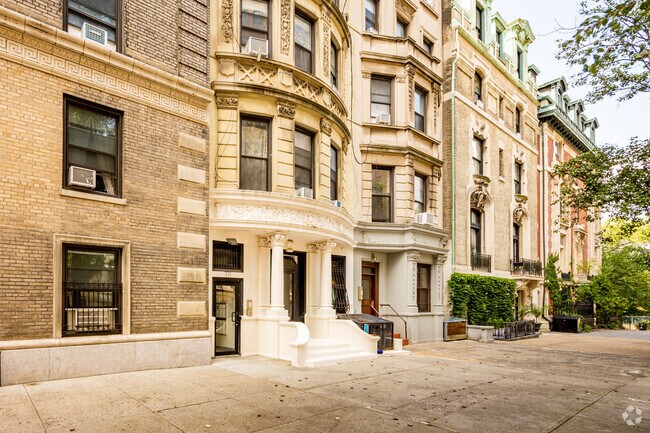 Foto del edificio - 318 W 106th St