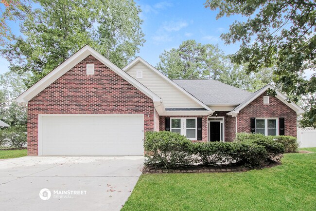 Building Photo - 2024 Olde Towne Dr