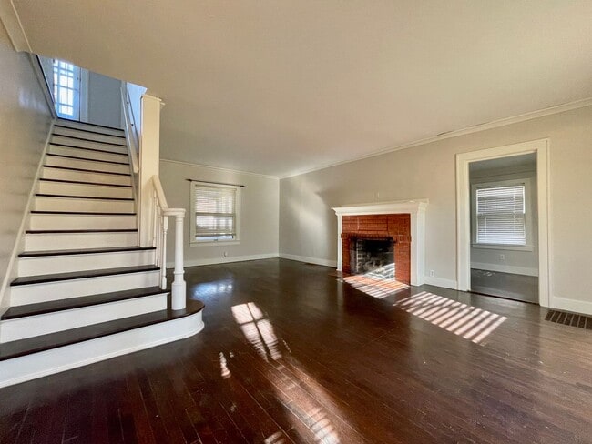 Building Photo - {204} Brookside Stunner + Fully updated 2 Story + Fenced Yard + 1 Car Garage