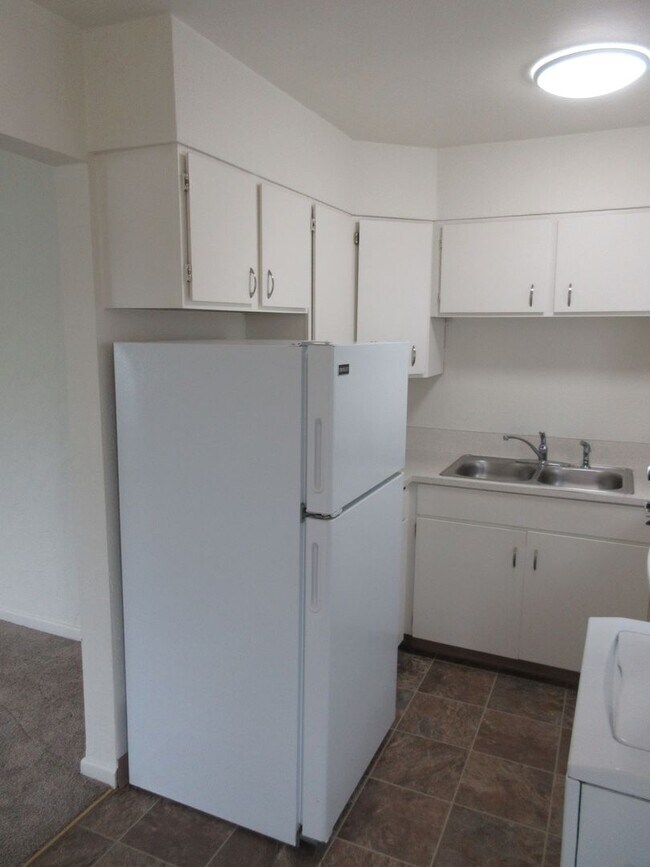 Foto del edificio - One Bedroom House, Water, Sewer and Garbage are Provided!