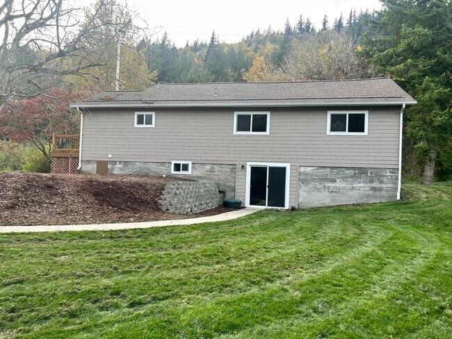 Building Photo - 5783 Mt Baker Hwy