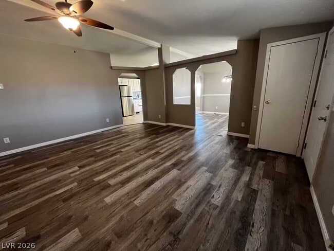 Building Photo - 225 S Pioneer Rd