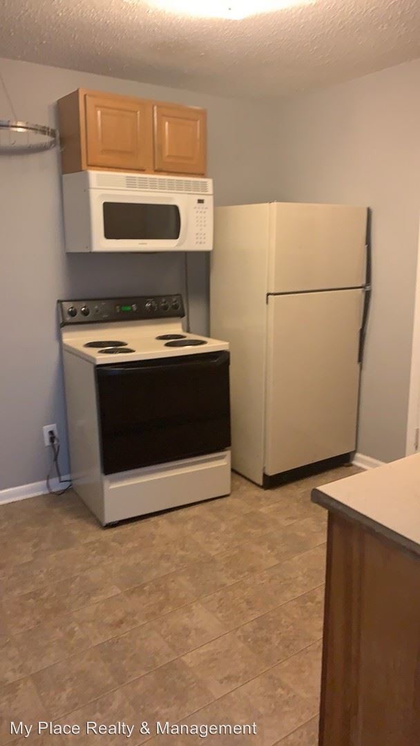 Foto del edificio - 123 Airport Rd