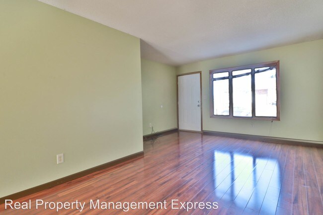 Foto del edificio - 4805-4807 S Baha Ave