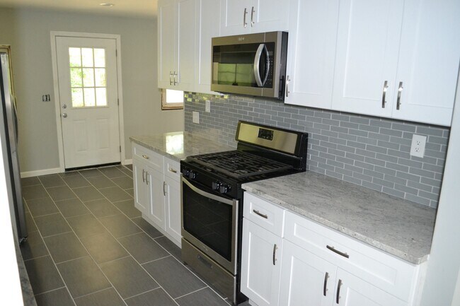 Building Photo - 116 Gravesmith Dr