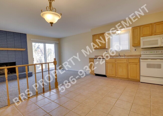 Foto del edificio - Sterling Heights brick ranch with 3 bedrooms and 1.5 bath for rent.