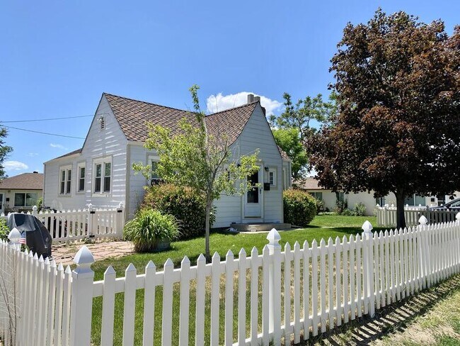 Building Photo - 5506 W 28th Ave