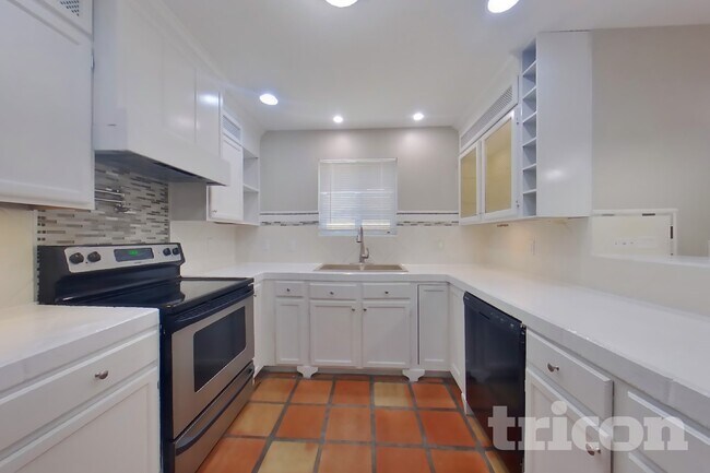 Foto del edificio - 18633 N 15th St