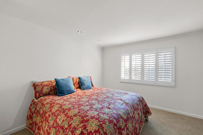 Foto del edificio - 48792 Desert Flower Dr