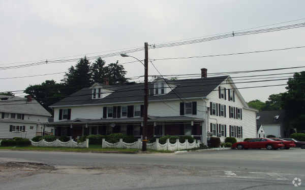 29 Charton St, Oxford, MA - 29 Charlton St