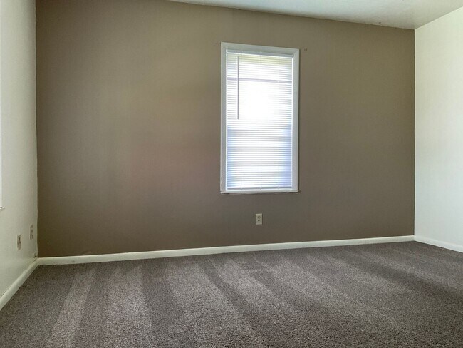 Building Photo - 2 br, 1 bath House - 1325 Bitonti Street
