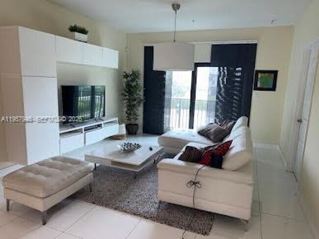 Foto del edificio - 7805 NW 104th Ave