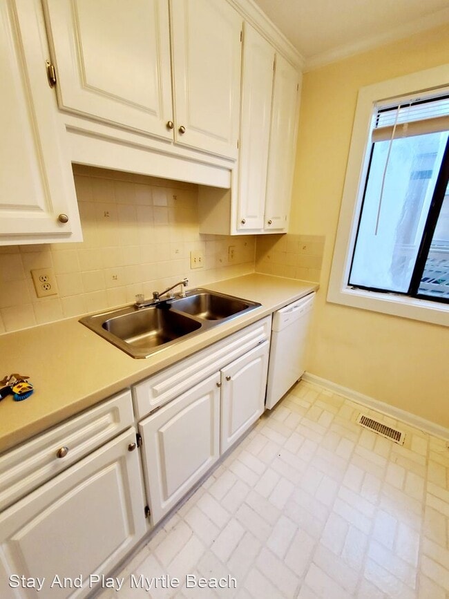 Building Photo - 3015 Old Bryan Dr
