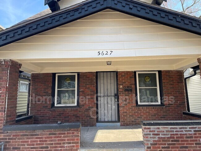 Building Photo - 5627 Olive St