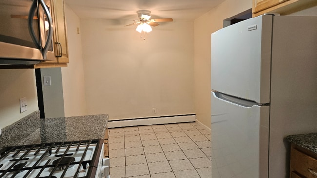 Foto del edificio - 667 Indian Church Rd