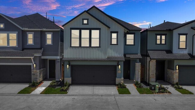 Foto del edificio - 2727 Brown Lk St