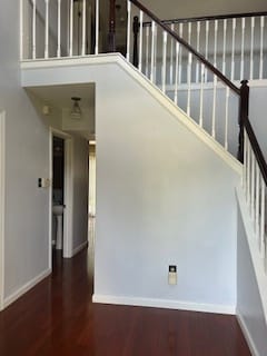 foyer - 4 Irongate Dr