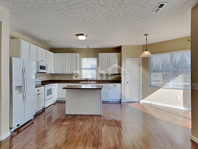 Foto del edificio - 9766 Soaring Breezes