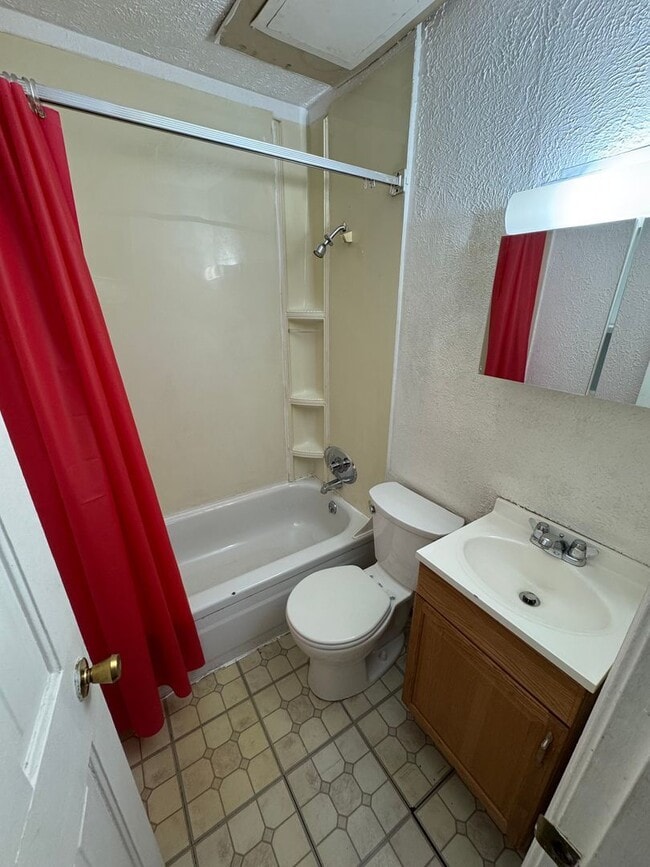 Building Photo - 4519 Butler St