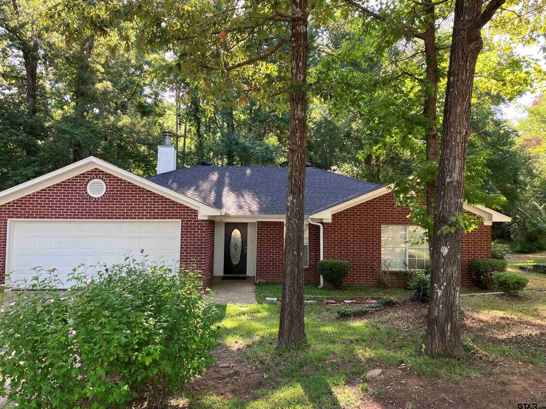 Primary Photo - 10387 Creek Bend Dr