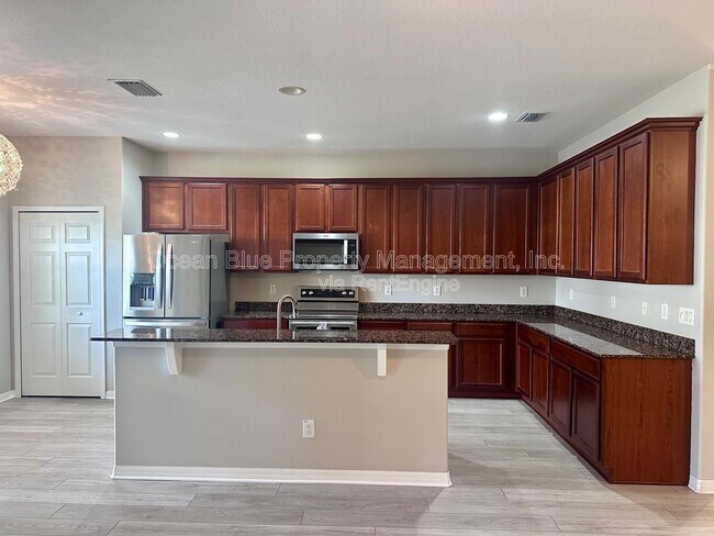 Foto del edificio - 1525 Hillview Ln