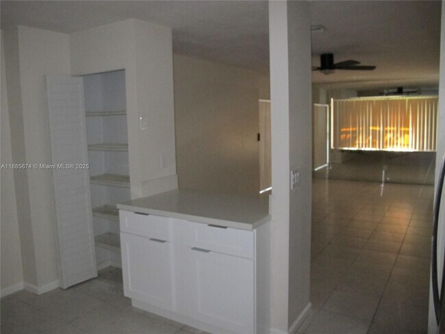 Foto del edificio - 3564 NW 95th Terrace