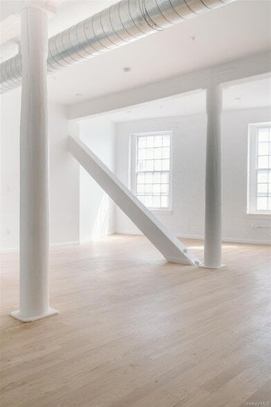 Foto del edificio - 155 S River St