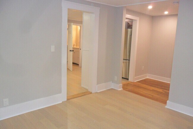 Foto del edificio - 400 Concord St