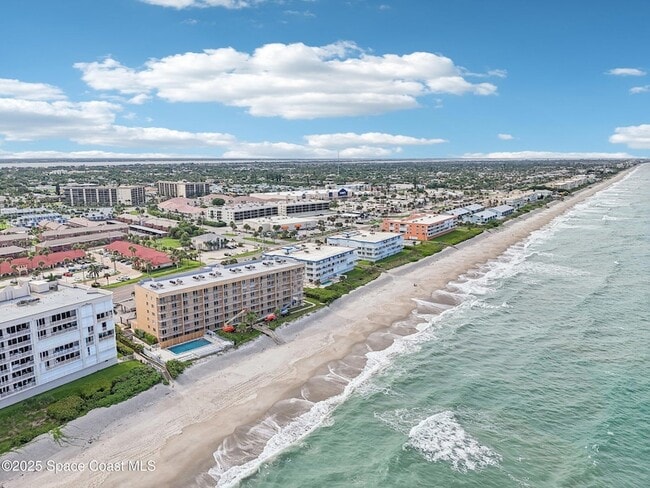 Building Photo - 2035 Jimmy Buffett Mem Hwy