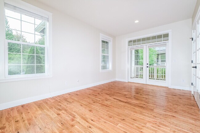 Foto del edificio - Beautiful Issaquah Highlands Home on Corner Lot with Greenbelt Views, Covered Porch and AC- AVAIL...