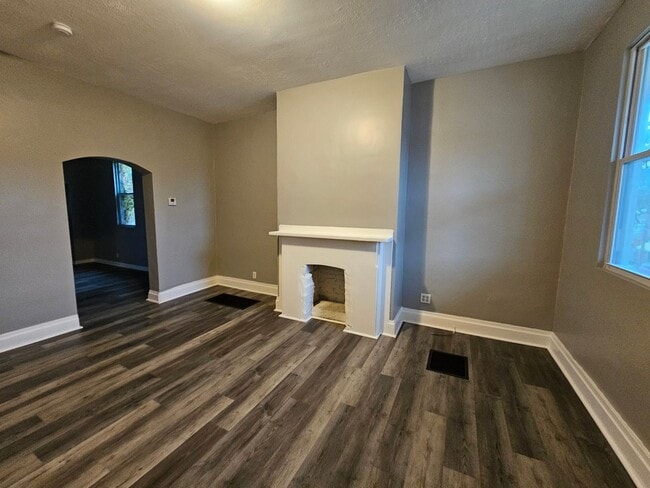 Foto del edificio - Newly updated 1 bedroom 1 bath apartment f...
