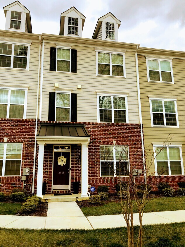 3515 Naamans Dr, Claymont, DE 19703 Townhome Rentals in Claymont DE