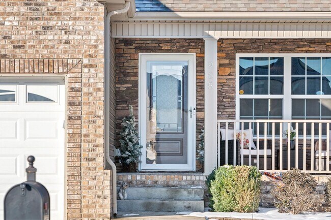 Building Photo - Nice Home in Peach Tree Subdivision Waiting for you to Call home TODAY