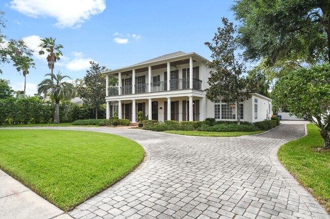 Foto del edificio - Winter Park 5 bedroom, 5 bath with pool.