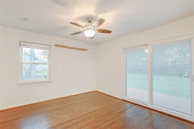 Building Photo - 5410 De Milo Dr